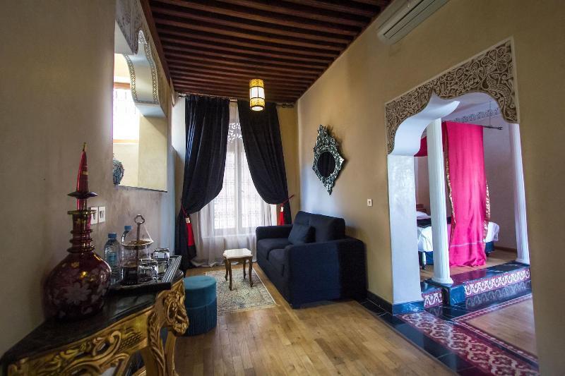 Riad Mayfez Suites & Spa Exterior photo