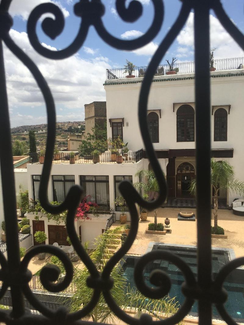 Riad Mayfez Suites & Spa Exterior photo