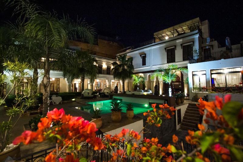 Riad Mayfez Suites & Spa Exterior photo
