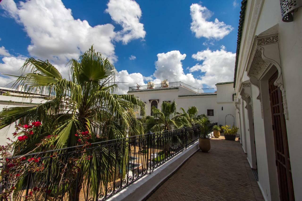 Riad Mayfez Suites & Spa Exterior photo